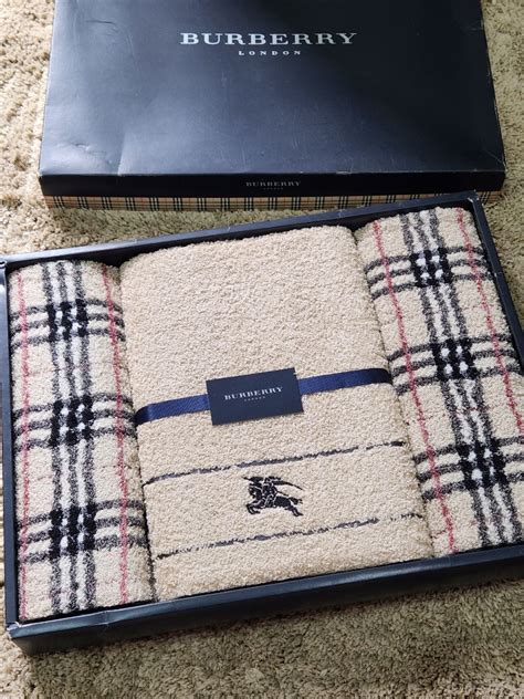 burberry face towel gift set.